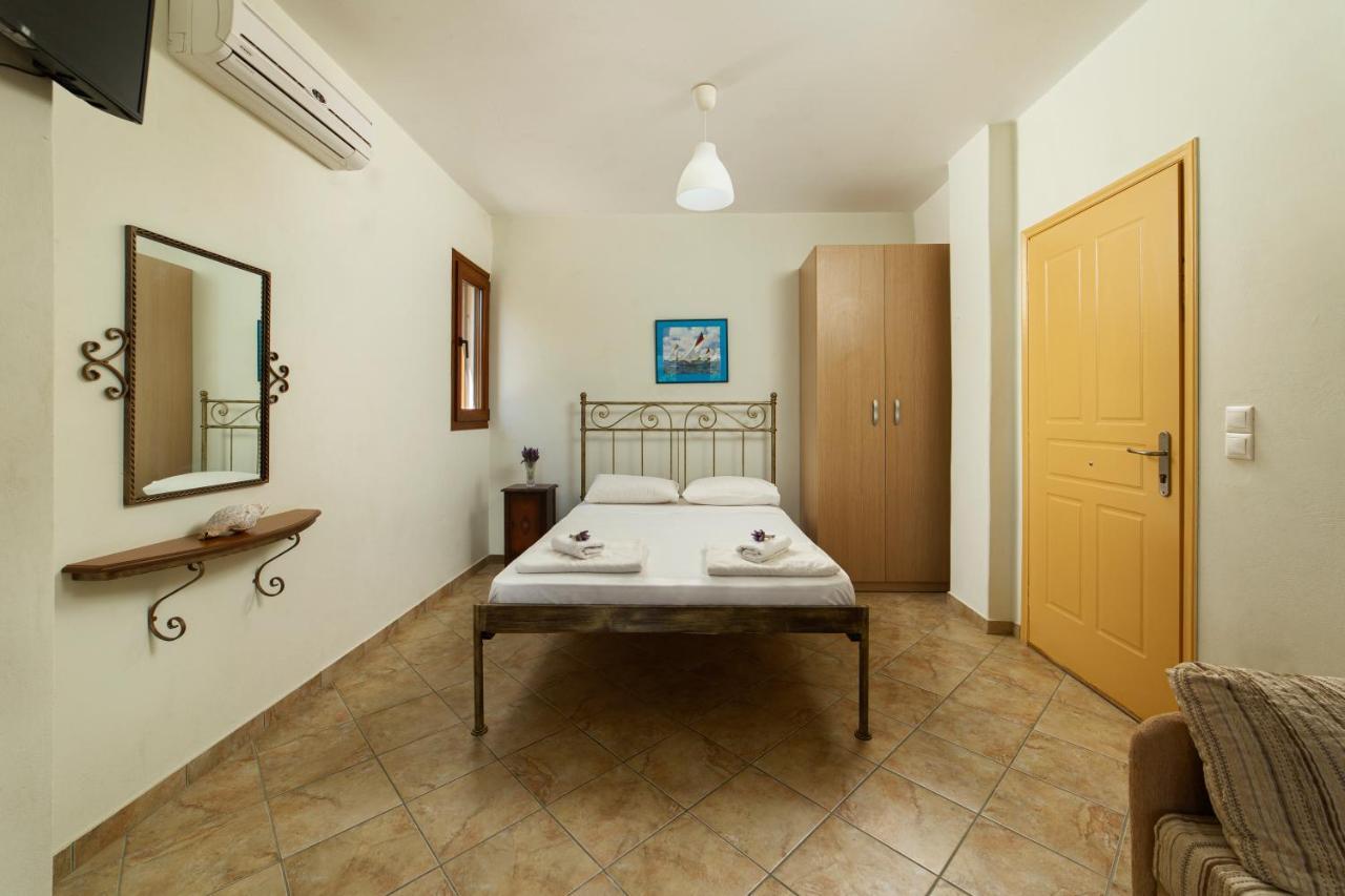 Spertos Apartments Ormos  Dış mekan fotoğraf